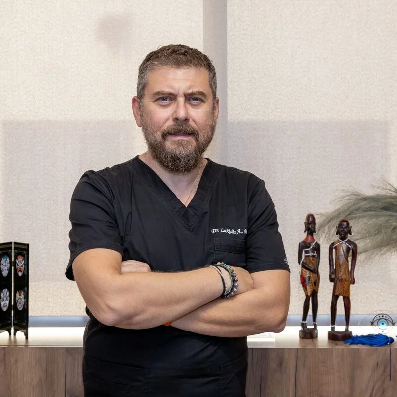 Δρ. Αντώνης Λακίδης